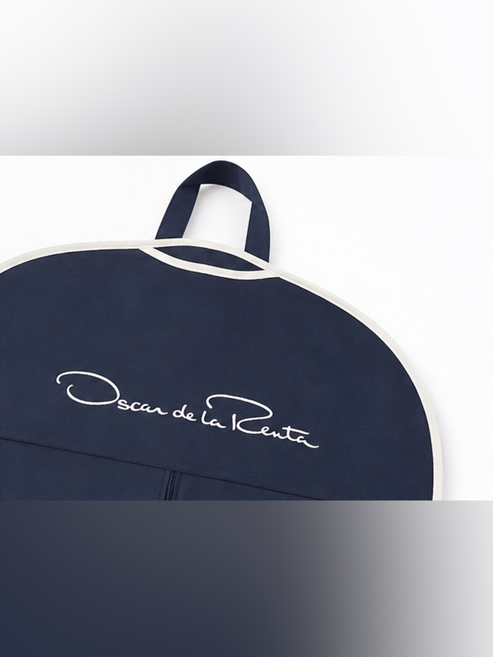Oscar de la Renta Garment Bag - Picture 3 of 4
